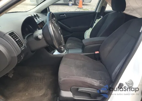 2011 Nissan Altima Base z USA, uszkodzony, nr VIN 1N4AL2AP9BN510104